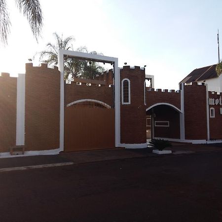 Medieval Motel E Hospedagem (Adults Only) Ribeirão Preto Екстериор снимка