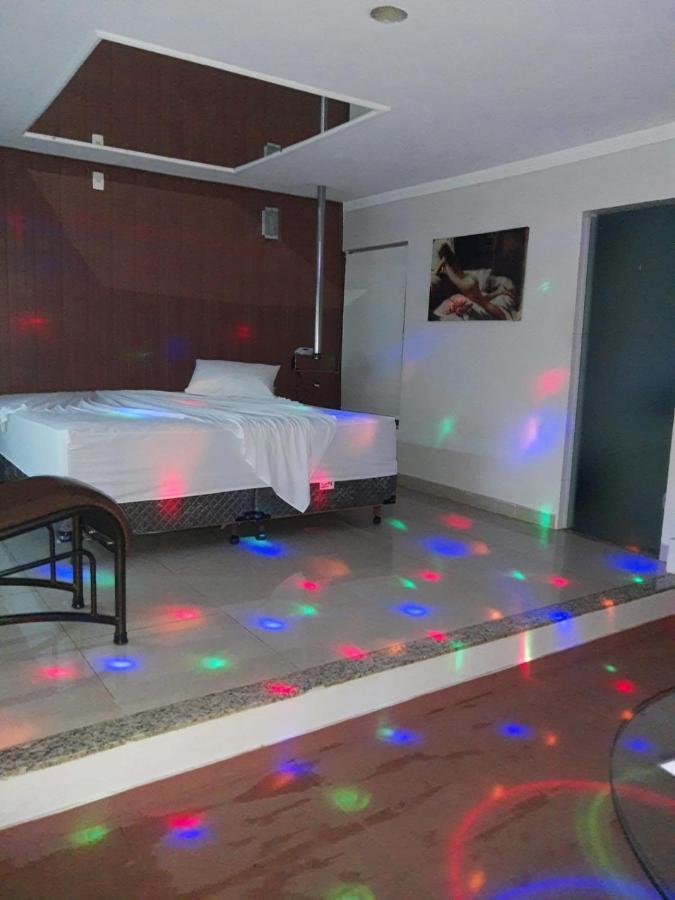 Medieval Motel E Hospedagem (Adults Only) Ribeirão Preto Екстериор снимка