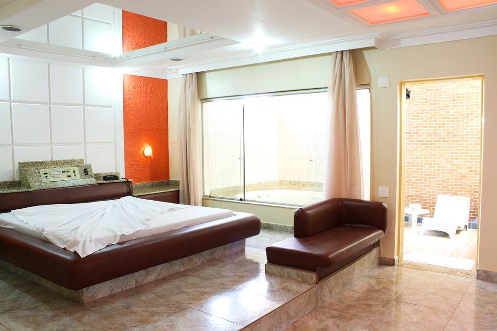 Medieval Motel E Hospedagem (Adults Only) Ribeirão Preto Стая снимка