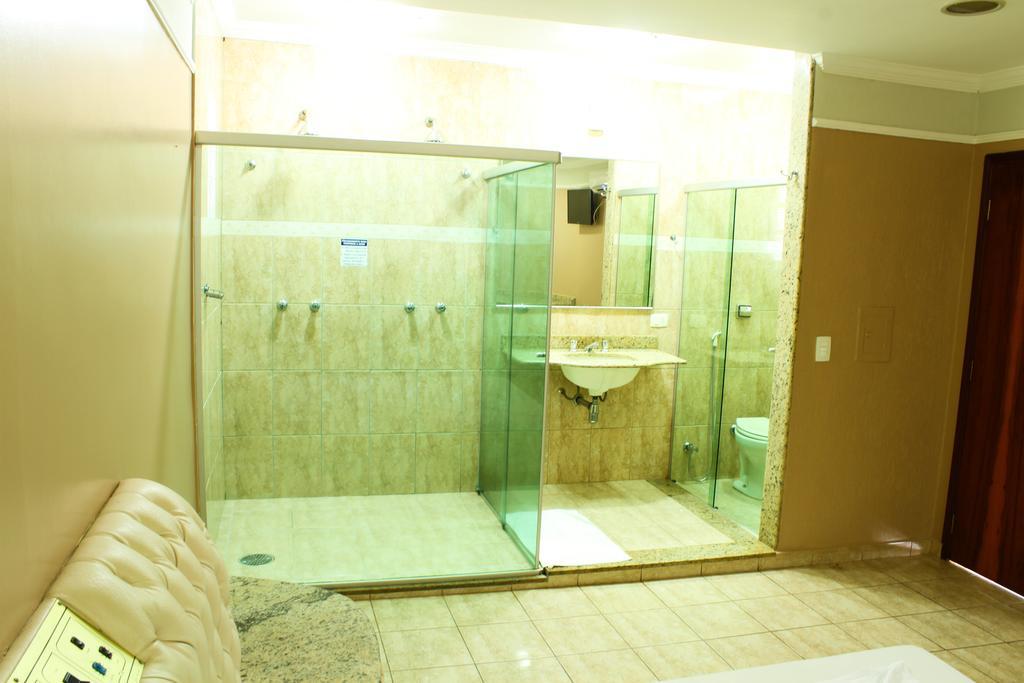 Medieval Motel E Hospedagem (Adults Only) Ribeirão Preto Стая снимка
