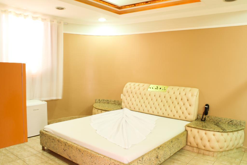 Medieval Motel E Hospedagem (Adults Only) Ribeirão Preto Стая снимка